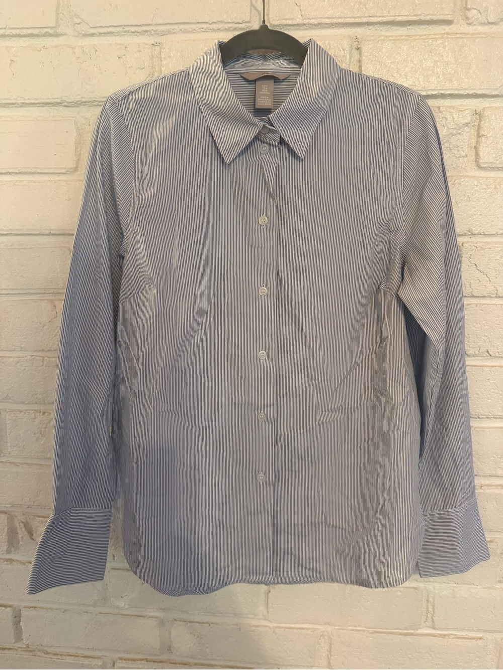 H&M Classic black blue Pinstripe Button ip blouse women’s M